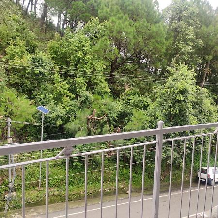 Hotel Amandeep Dharamshala Luaran gambar