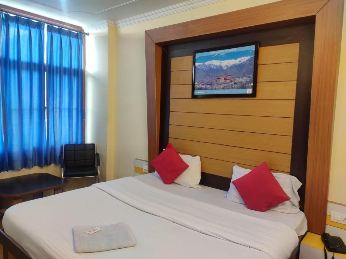 Hotel Amandeep Dharamshala Luaran gambar