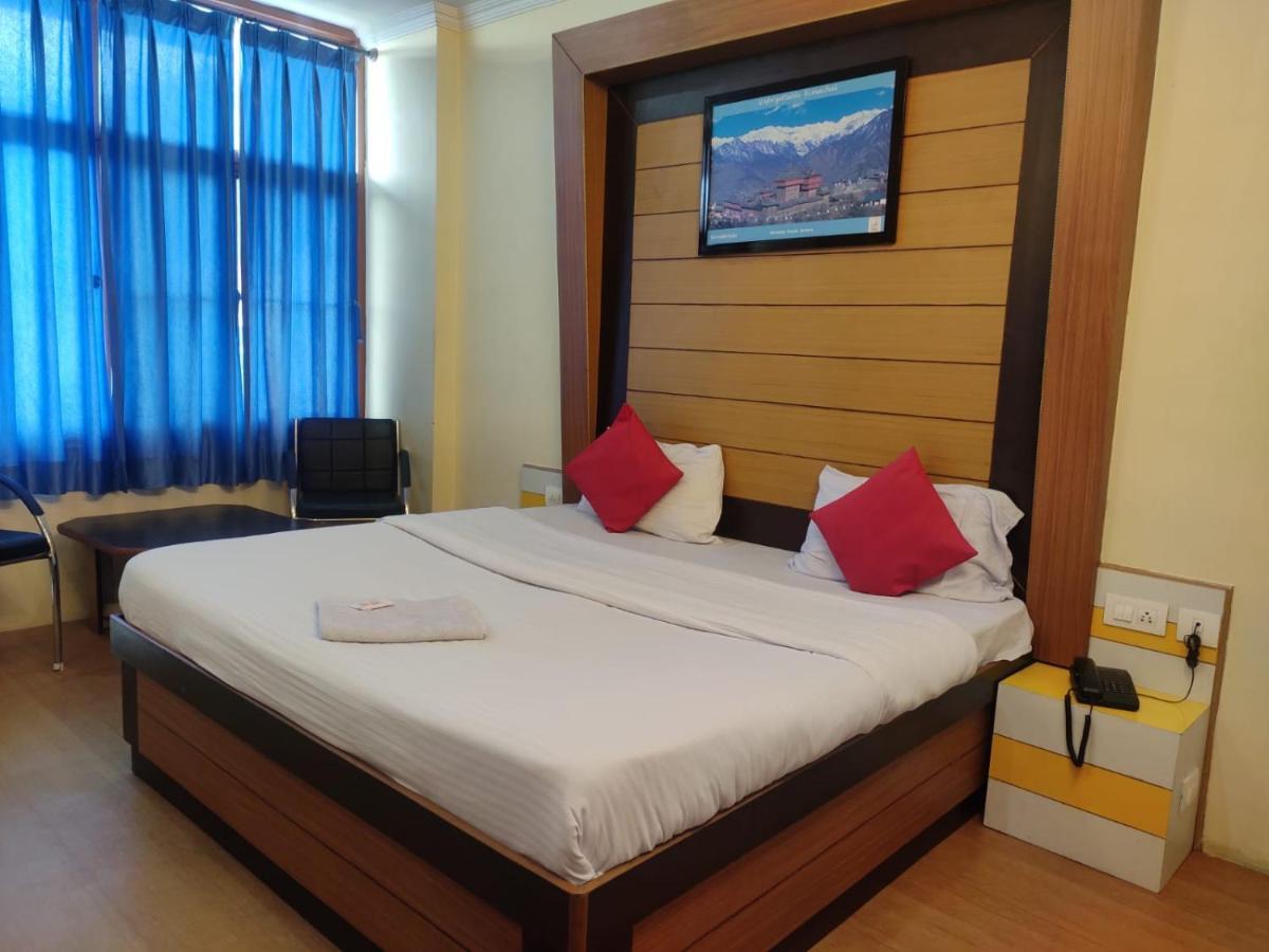 Hotel Amandeep Dharamshala Luaran gambar