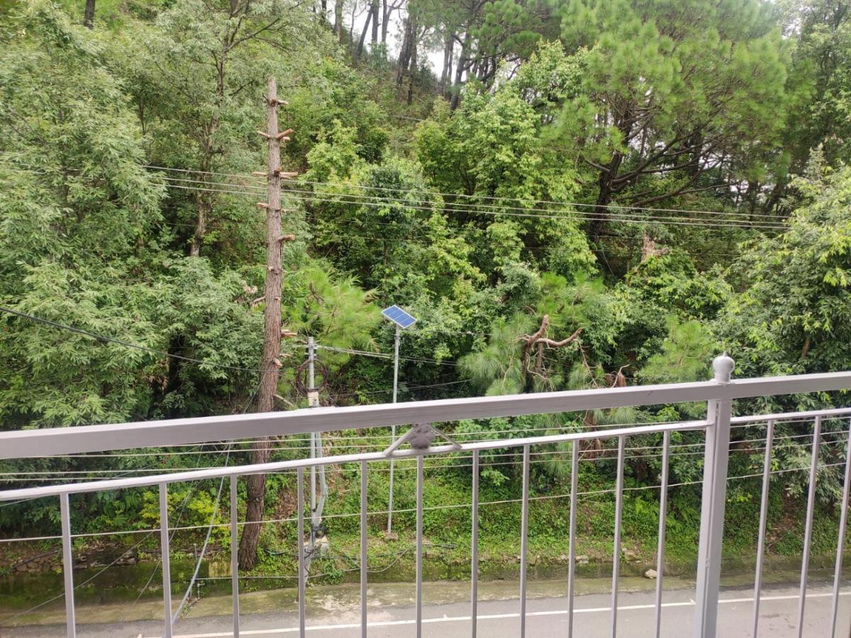 Hotel Amandeep Dharamshala Luaran gambar