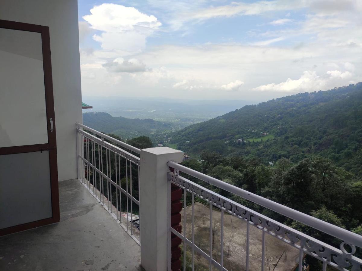Hotel Amandeep Dharamshala Luaran gambar