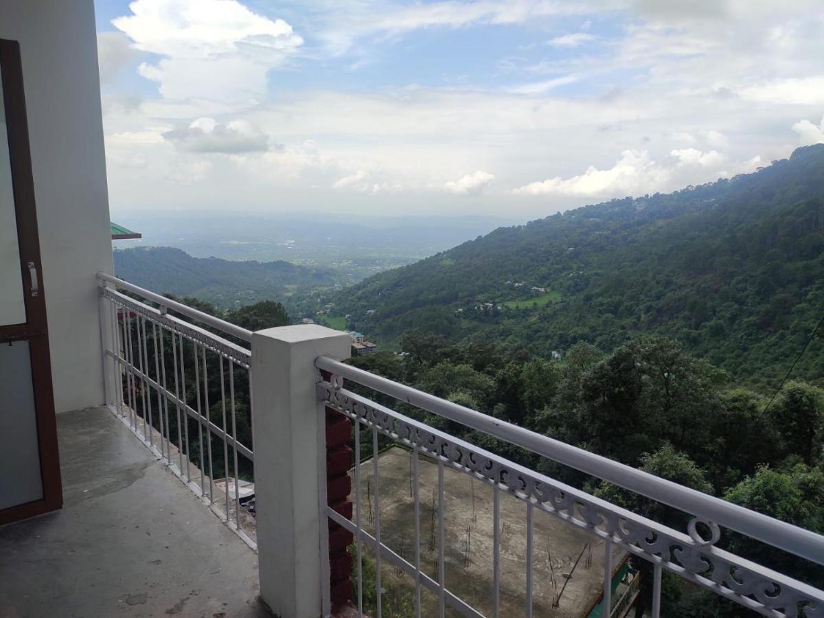 Hotel Amandeep Dharamshala Luaran gambar